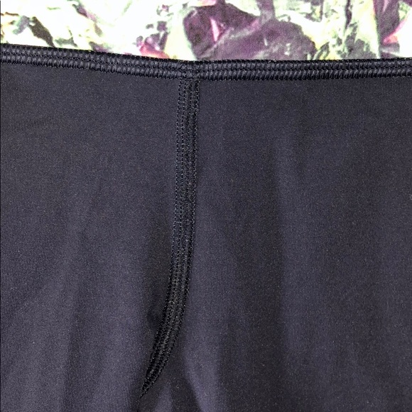 Lululemon crops - Picture 4 of 9